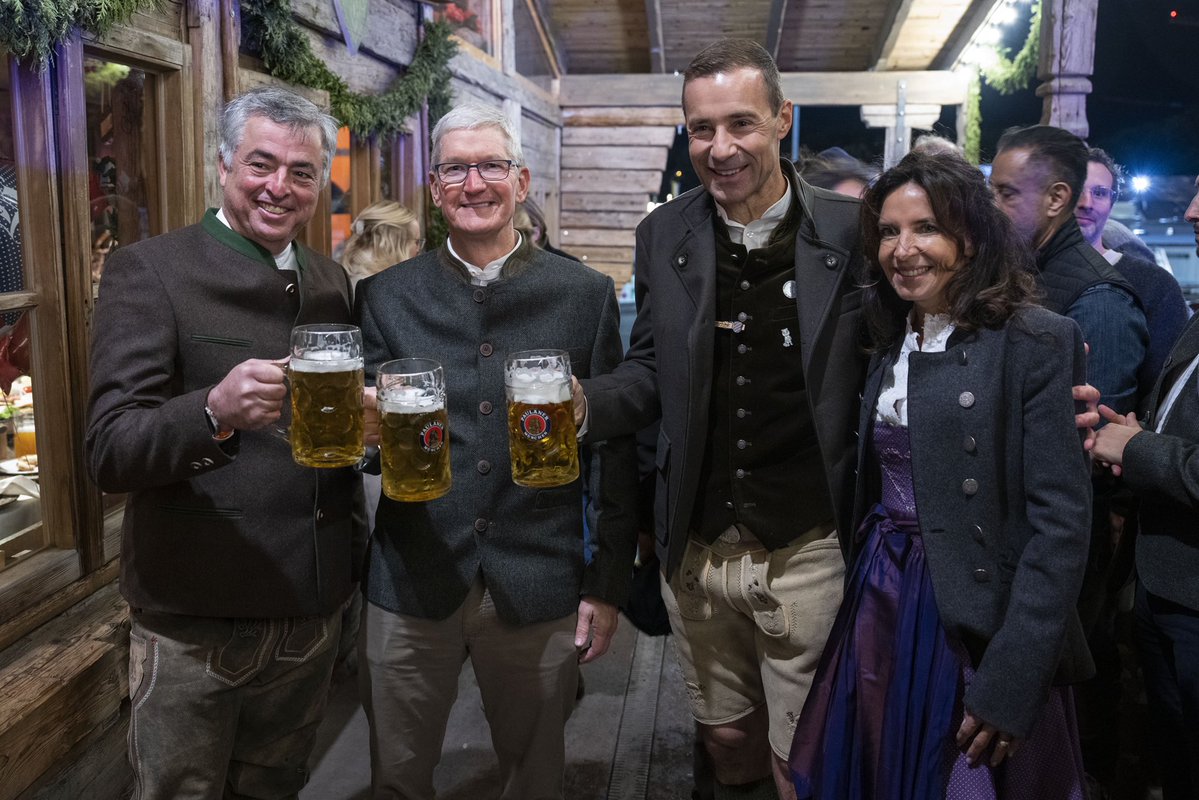 Qu'on les appelle people ou célébrités, ils viennent tous à l'Oktoberfest