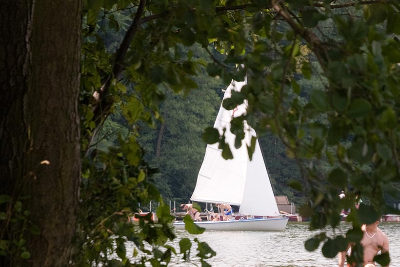 On y trouve aussi des voiliers