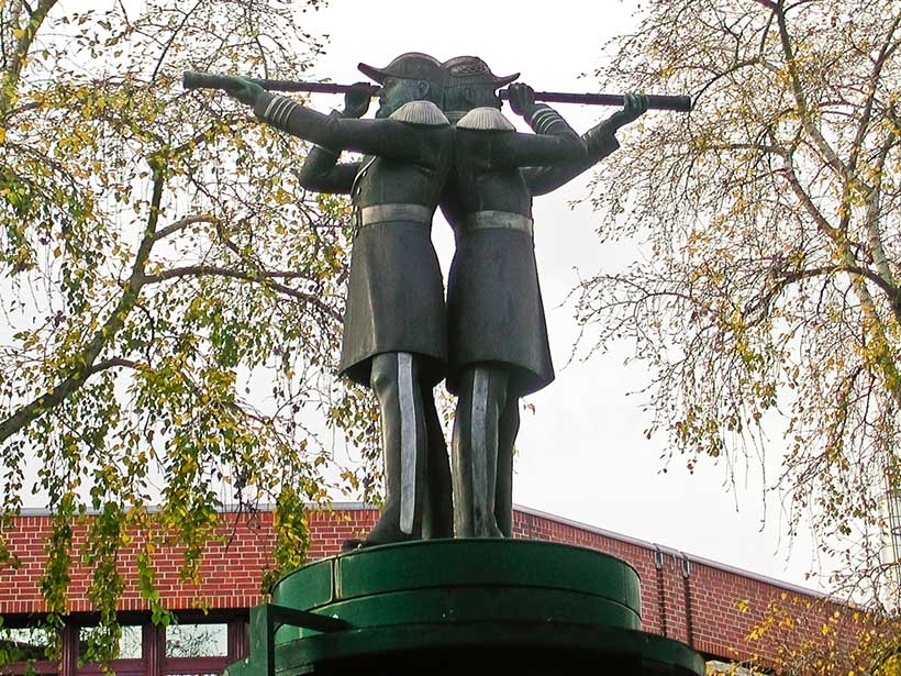 Comment la politique influence le sens de l'orientation