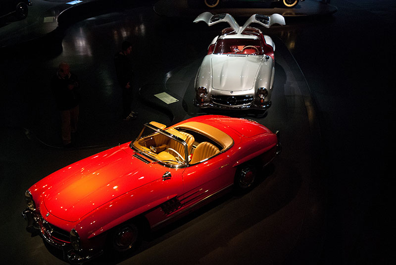 La mercedes 300 SL et la 300 SL Roadster