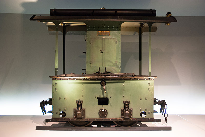 La locomotive Daimler