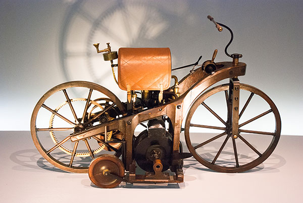 Mercedes a aussi produit la première moto